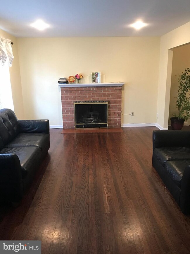 2519 Buck Lodge Rd, Adelphi, MD 20783 - photo 2