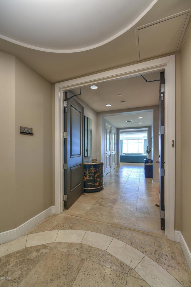 001_Entrance with South Views