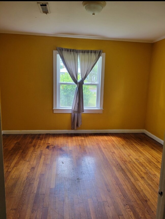 303 Chandler St, Dothan, AL 36301 - photo 7