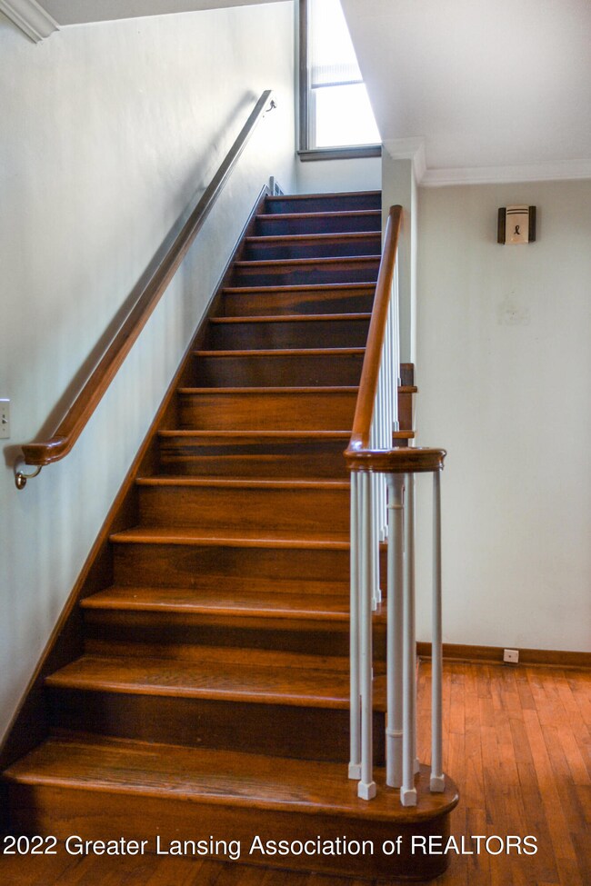 1605 Pattengill Ave, Lansing, MI 48910 - photo 4