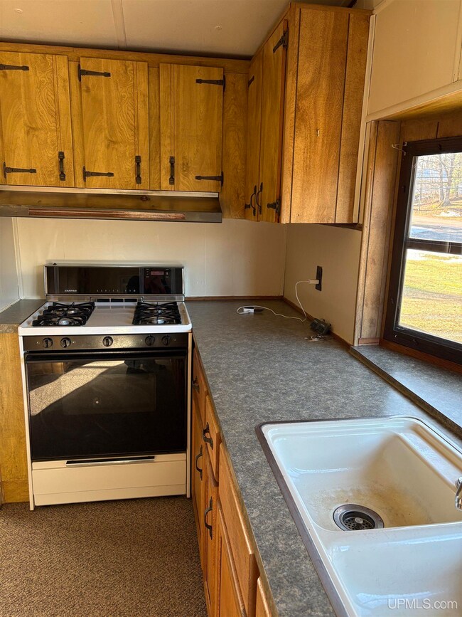 70 Midway Dr, Negaunee, MI 49866 - photo 7
