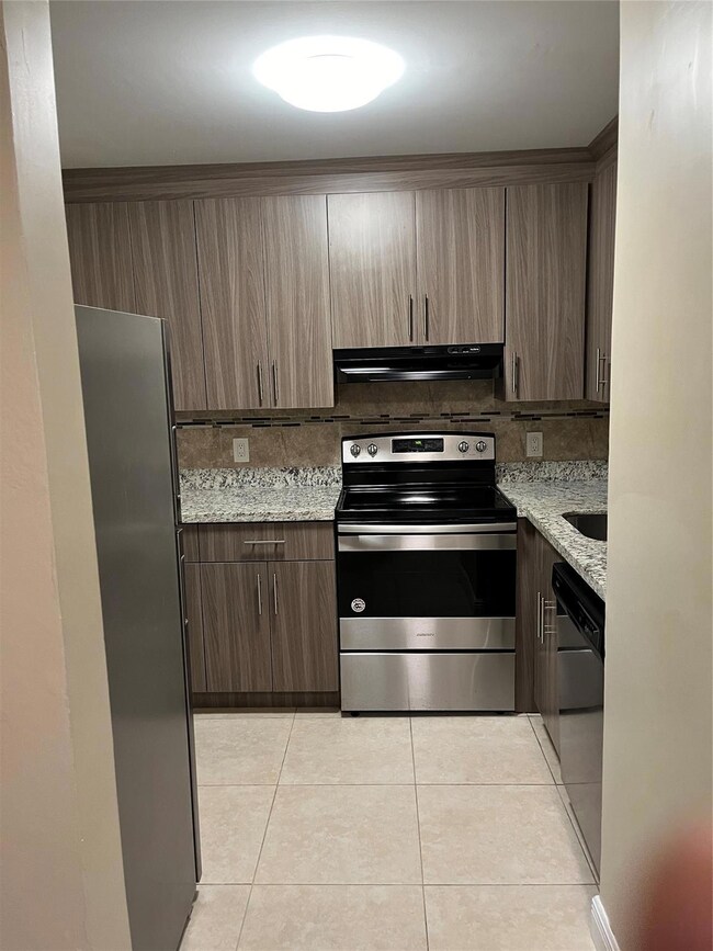 44 SE 14th St unit 108, Boca Raton, FL 33432 - photo 7