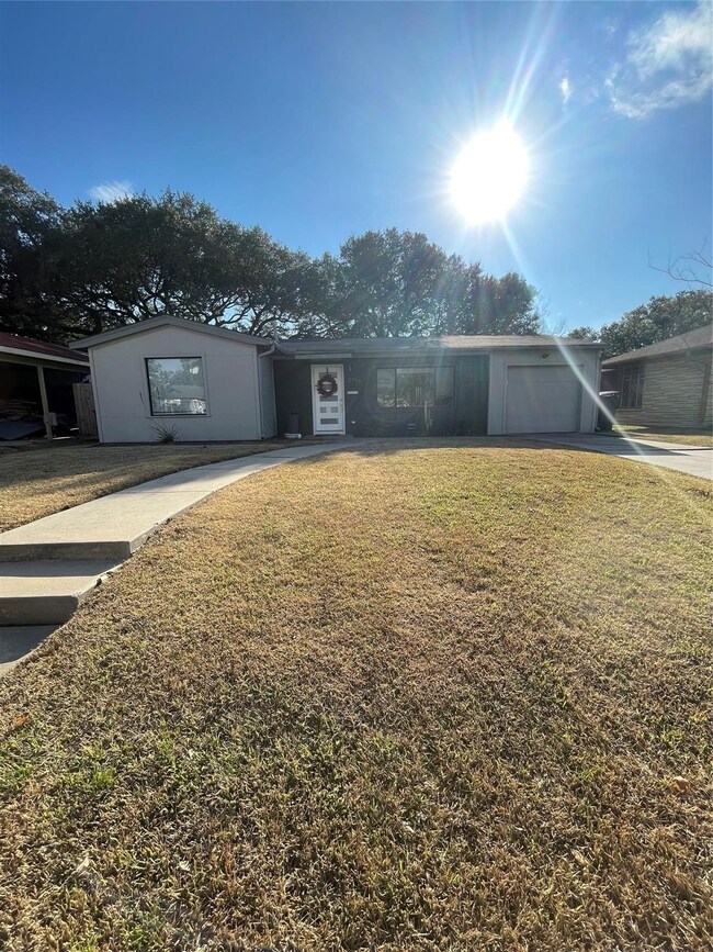 3706 Odin Ct, Houston, TX 77021 - photo 2