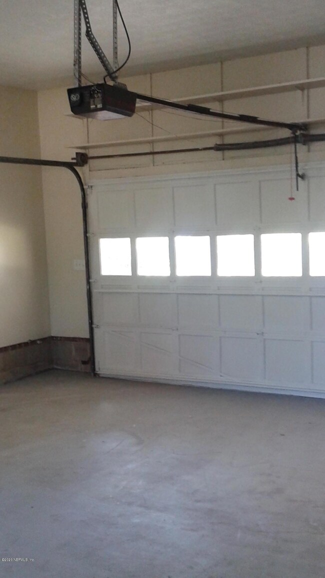 2323 Villanova Cir, Jacksonville, FL 32218 - photo 5