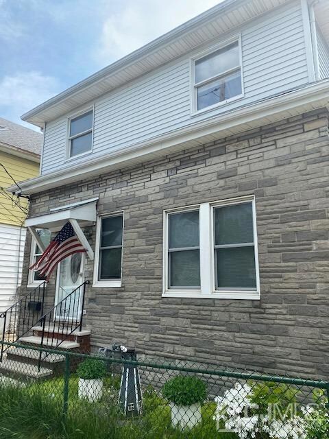 85 Pulaski Ave, Carteret, NJ 07008 - photo 3