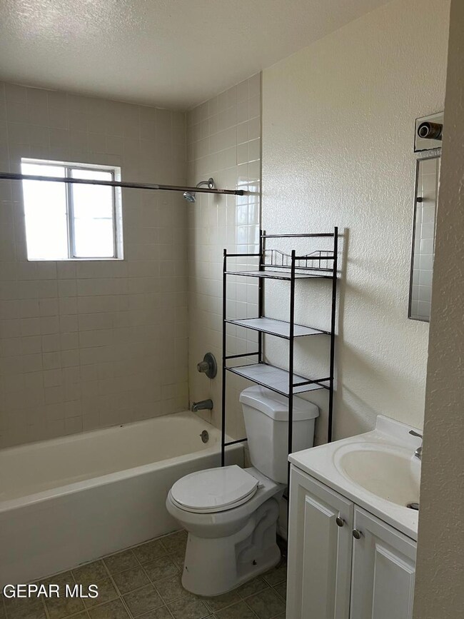 600 Hampton Rd, El Paso, TX 79915 - photo 6