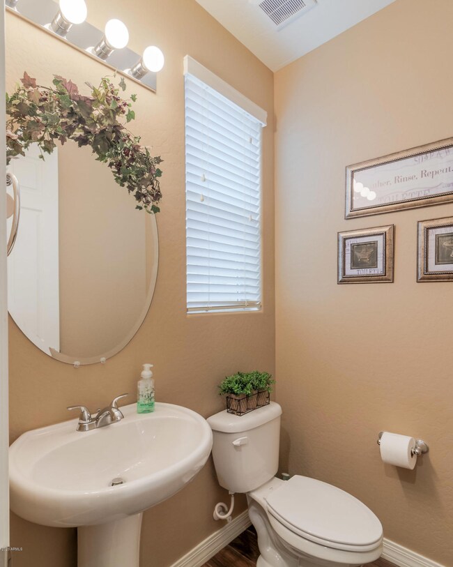 010-7834EBoiseSt-Mesa-AZ-85207-small