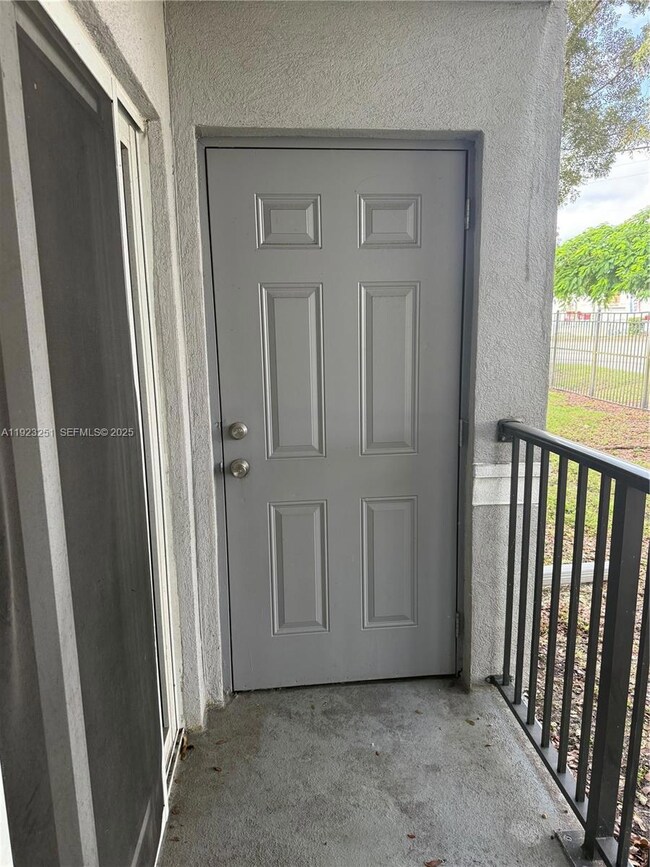 15480 SW 284th St unit 2111, Homestead, FL 33033 - photo 2
