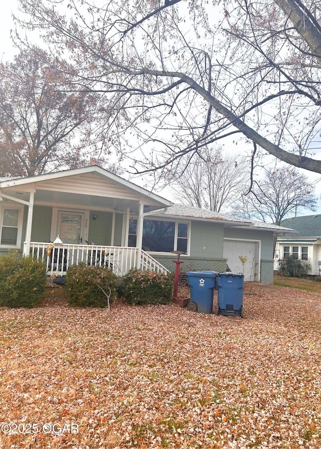 229 N Denton, Liberal, MO 64762 - photo 5