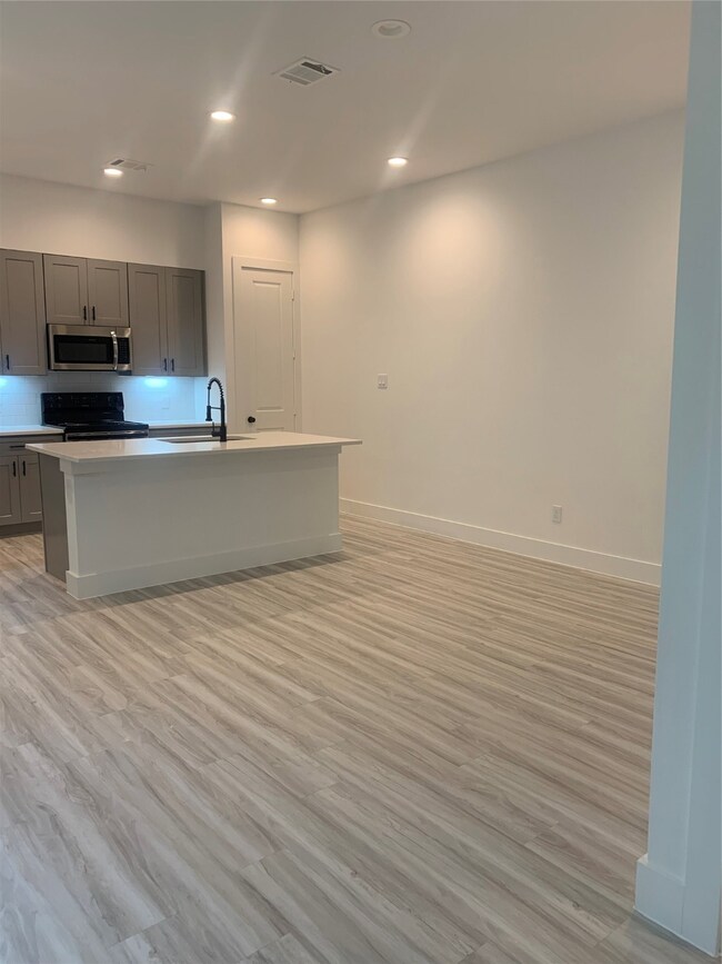 2500 Judiway St unit 3506, Houston, TX 77018 - photo 6