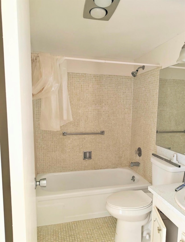 134 Camden F unit 134, West Palm Beach, FL 33417 - photo 7