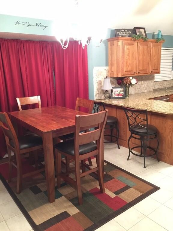 Large Dining Area Will Fit a larger table than is