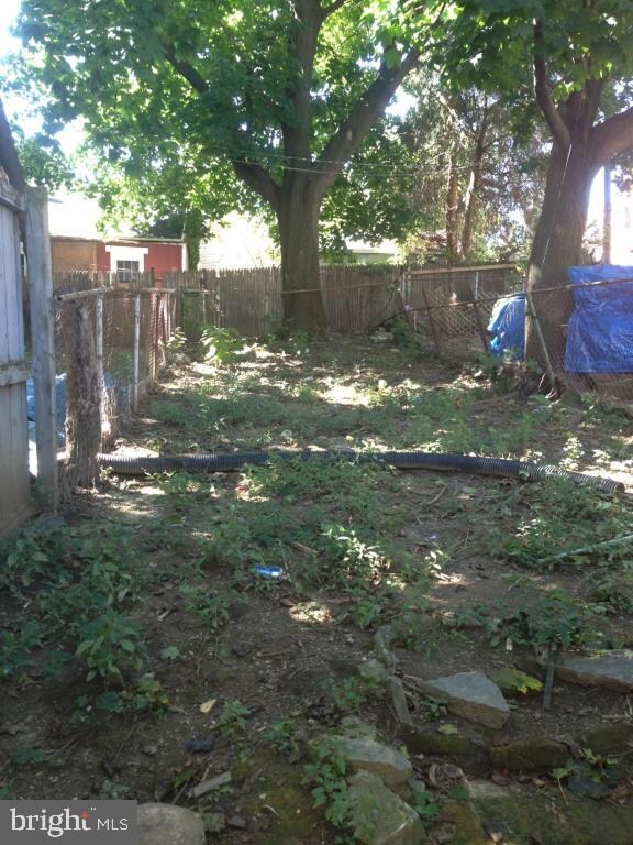 240 W Strawberry St, Lancaster, PA 17603 - photo 6