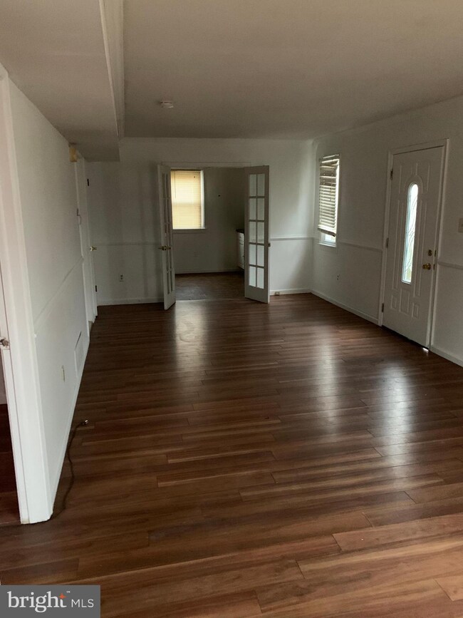 117 E Camden Ave, Moorestown, NJ 08057 - photo 2