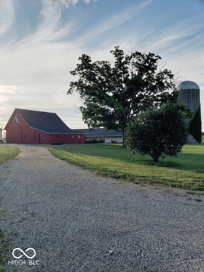 5014 N 75 W, Whiteland, IN 46184 - photo 4