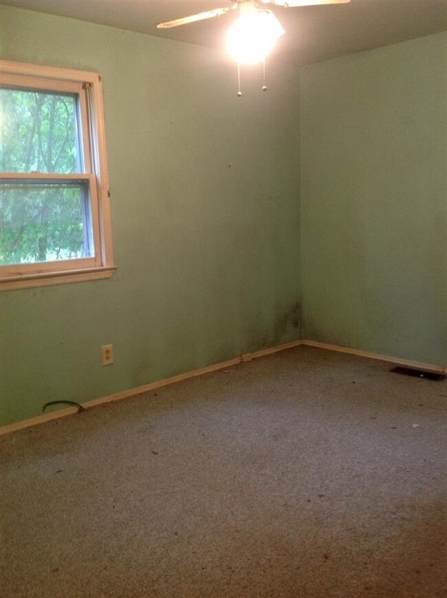 1112 River St, Jacksonville, NC 28540 - photo 7