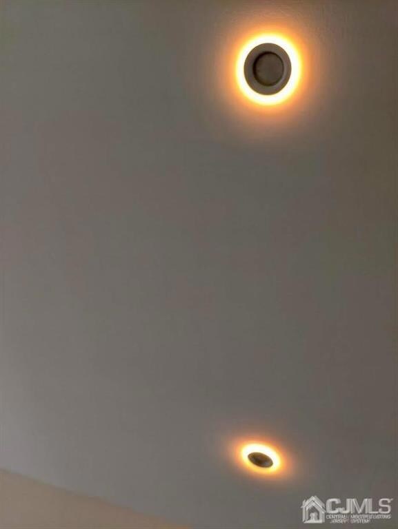 303 Michaels Ct, Woodbridge, NJ 07095 - photo 6