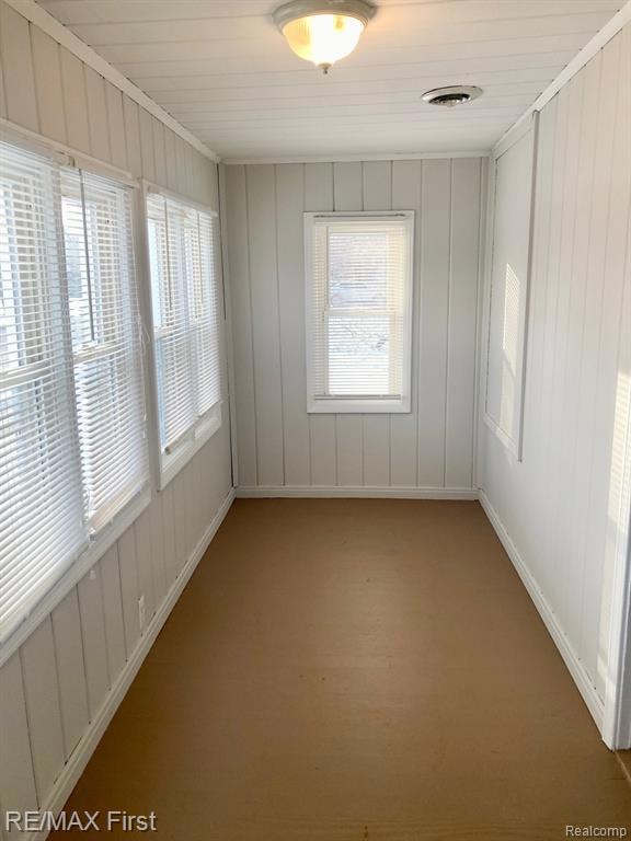 7599 Toepfer Rd, Warren, MI 48091 - photo 3