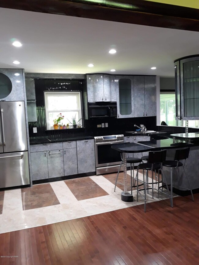 383 N Shore Dr, Albrightsville, PA 18210 - photo 7