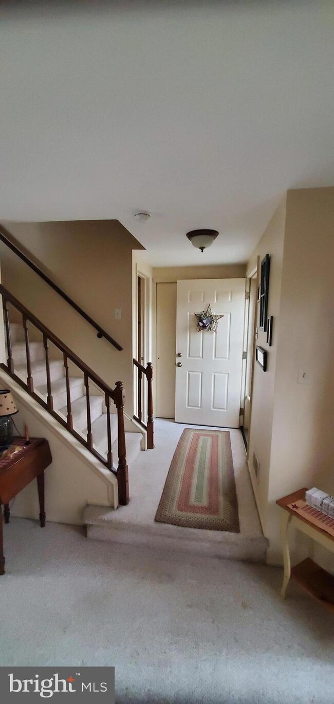 12 Chadwick Ct, Trenton, NJ 08691 - photo 4