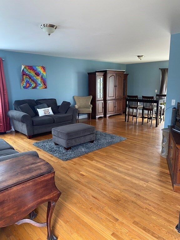 88 Canfield St, South Dartmouth, MA 02748 - photo 7