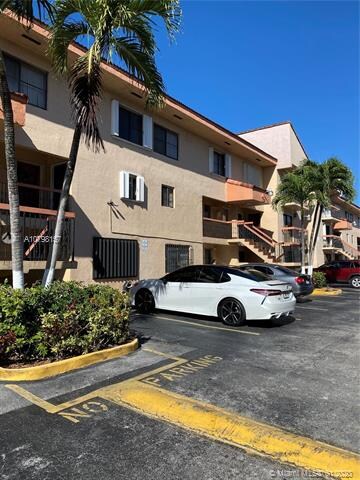 5580 W 26th Ct unit 208, Hialeah, FL 33016 - photo 2
