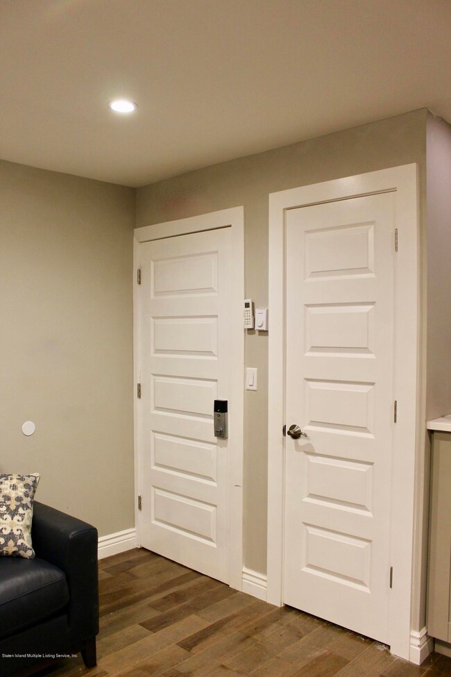 172 3rd St, Staten Island, NY 10306 - photo 4