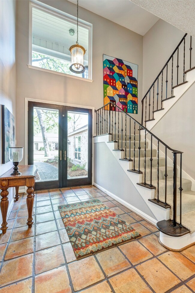 12323 Tunbridge Ln, Houston, TX 77024 - photo 3