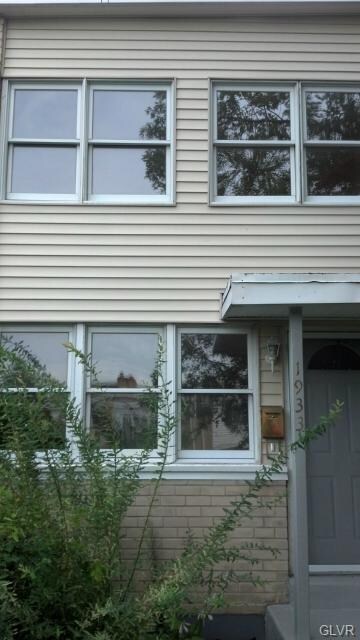 1933 S Idaho St, Allentown, PA 18103 - photo 3