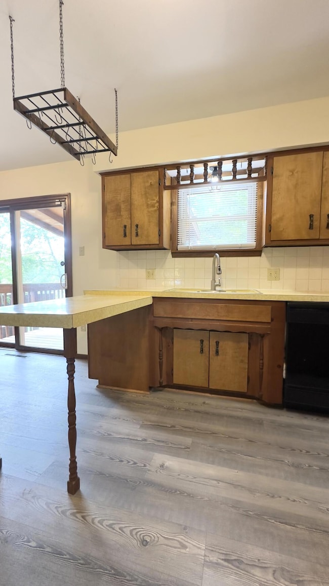 1208 E Austin St, Bolivar, MO 65613 - photo 7