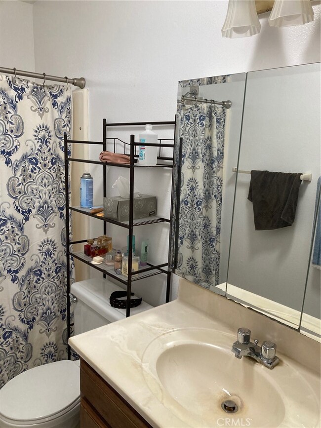 1827 65th St W, Rosamond, CA 93560 - photo 5