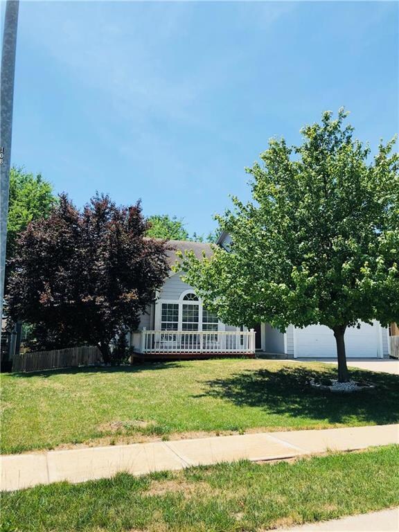 20191 W 219th St, Spring Hill, KS 66083 - photo 2