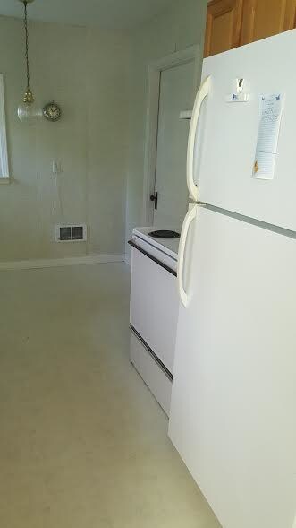 1044 SW 9th St, Lincoln City, OR 97367 - photo 6