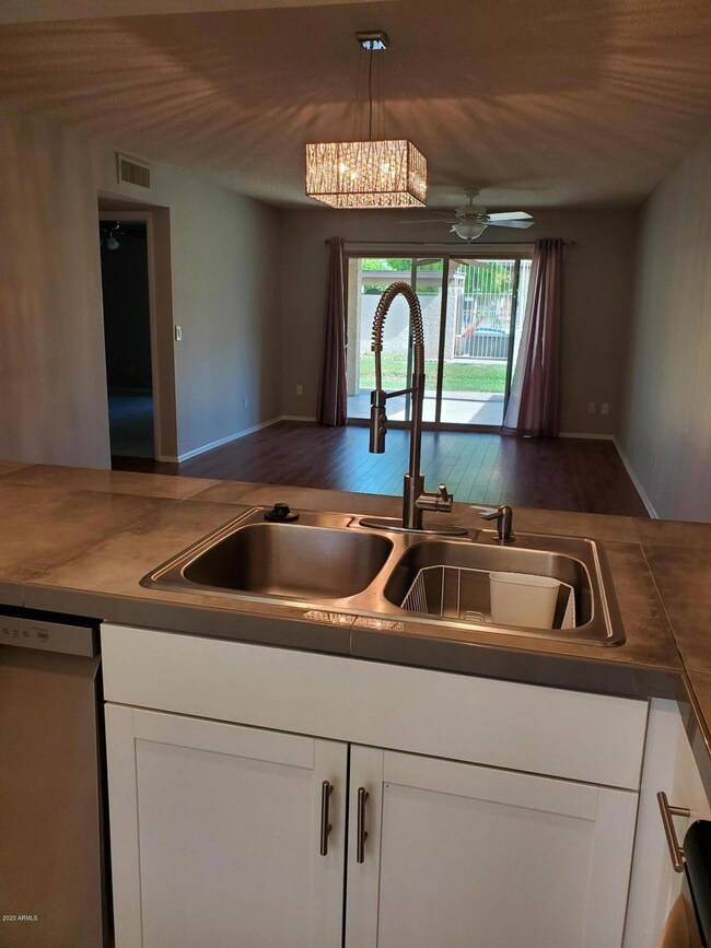 7720 E Desert Flower Ave unit 50, Mesa, AZ 85208 - photo 6