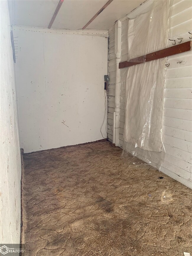 130 N Park St, Osceola, IA 50213 - photo 7