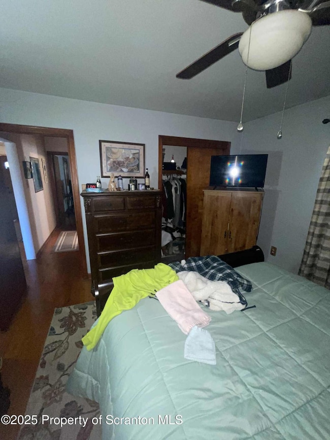 677 Harrison St, Hazleton, PA 18201 - photo 7