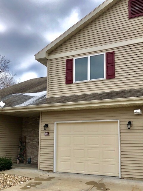 164 Elliott Ln, Oregon, WI 53575 - photo 2