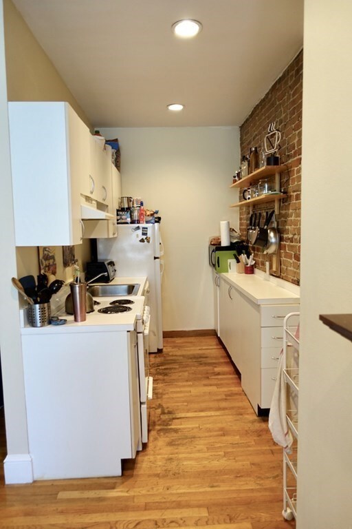 74 E Brookline St unit 4, Boston, MA 02118 - photo 5