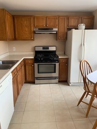 395 Providence Rd unit 2, South Grafton, MA 01560 - photo 2