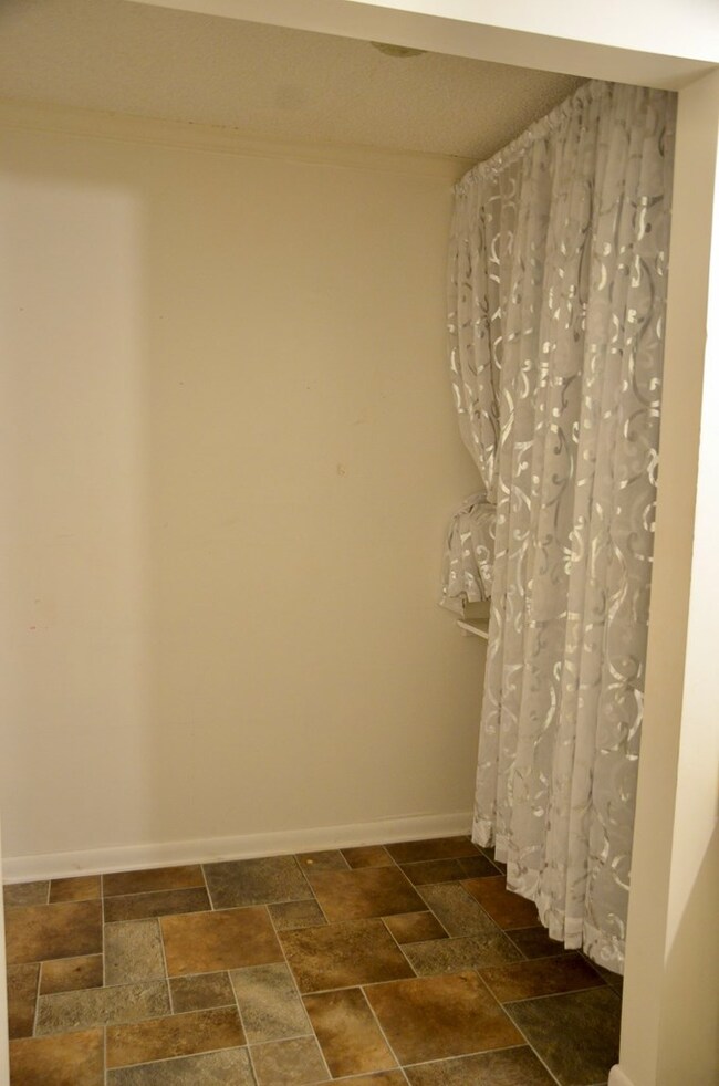 173 Roy Cir, Americus, GA 31709 - photo 5