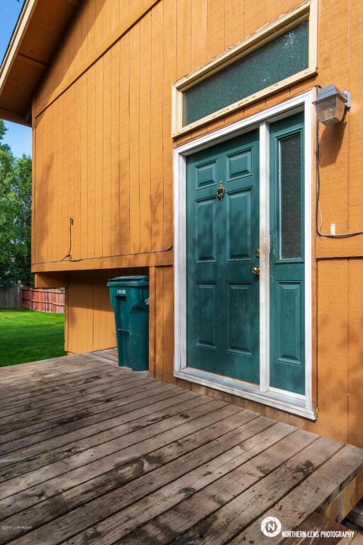 6_EntranceExterior