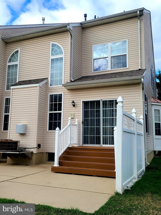 177 Rittenhouse Dr, Woodbury, NJ 08096 - photo 2