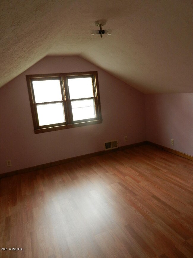 13061 Groman St, New Buffalo, MI 49117 - photo 5