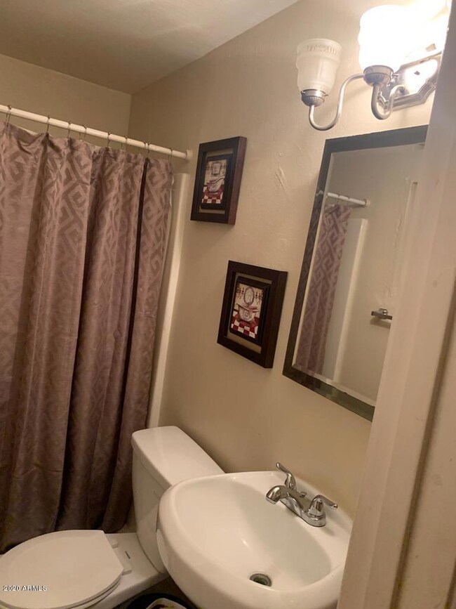 6157 W Monte Vista Rd, Phoenix, AZ 85035 - photo 5