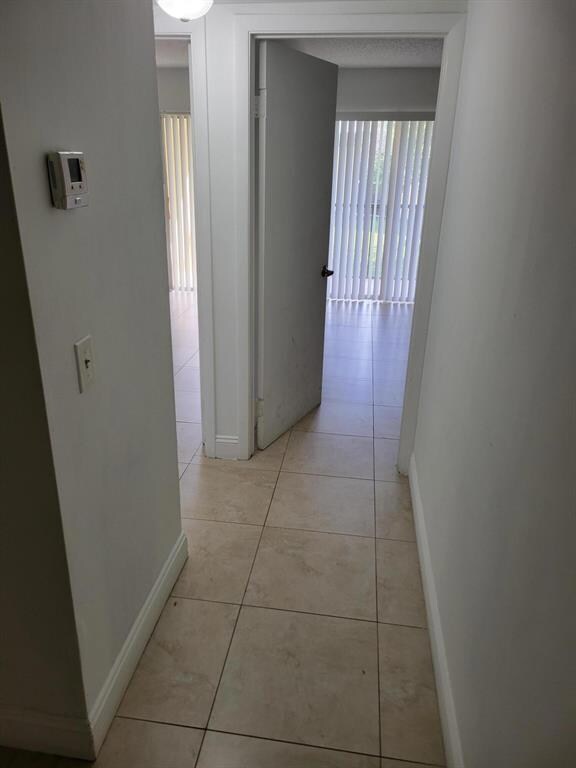 1218 Meadows Cir, Boynton Beach, FL 33436 - photo 6