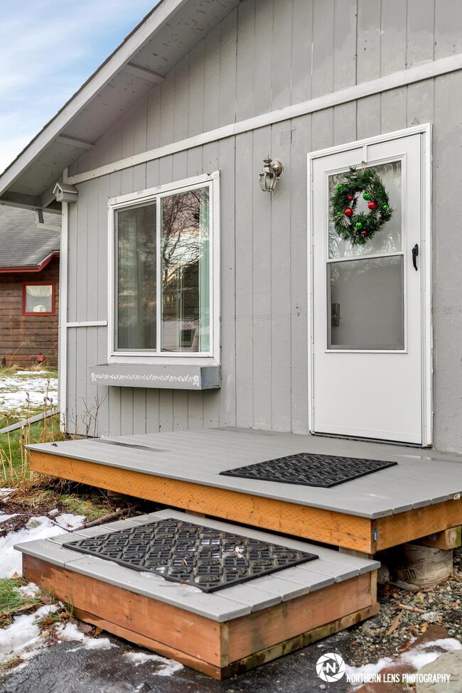 7_EntranceExterior