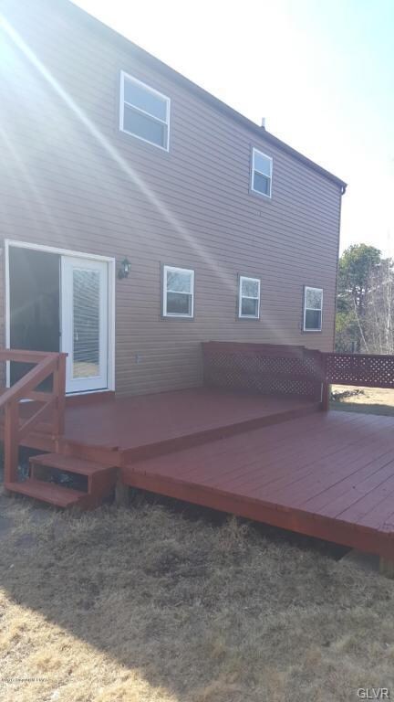 194 Claremont Dr, Tunkhannock Township, PA 18210 - photo 2