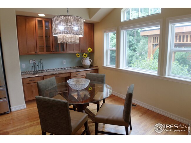 Eat-in Kitchen - new lighting