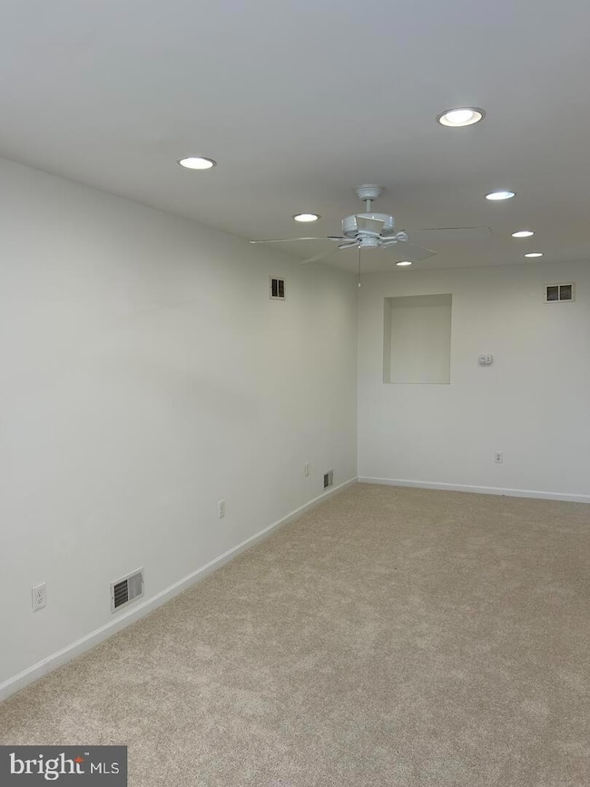 708 Clark St, New Castle, DE 19720 - photo 2