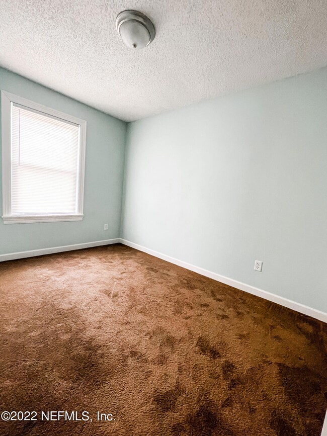 5102 Somerton Ct, Jacksonville, FL 32210 - photo 5